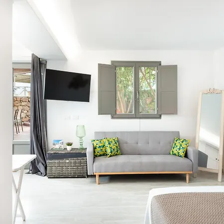 Luna Rossa Milos - Lavender Apartmán *