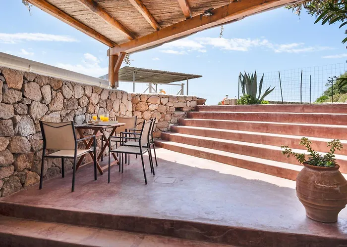 Luna Rossa Milos - Lavender Apartment