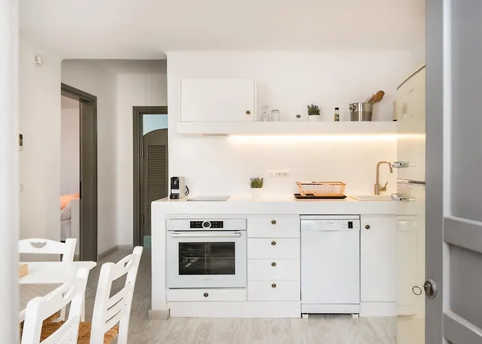 Διαμέρισμα Luna Rossa Milos - Lavender